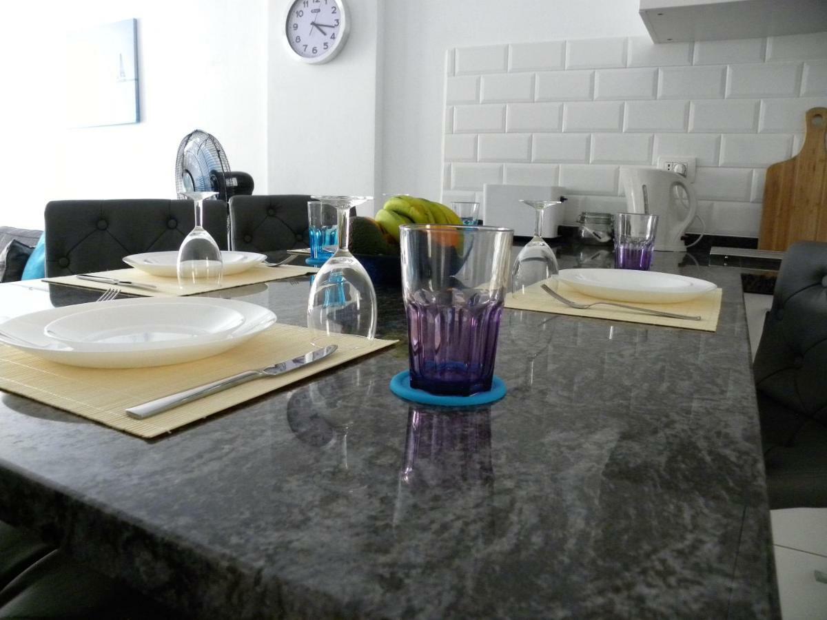 Ben'Sholidayflat Ideal For Families Groups And Couples Terrace Solarium Wi-Fi Netflix Smart Tv El Medano  Luaran gambar